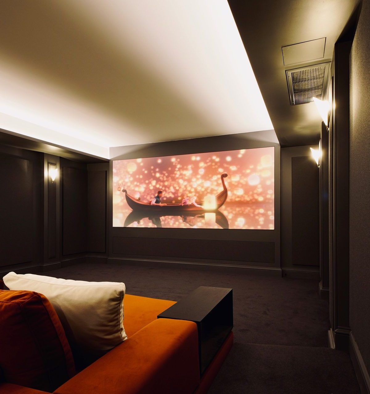 The Kings Cinema: Immersive Entertainment Behind Elegant Design